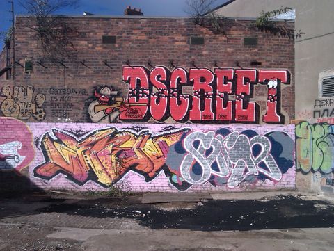 Graffiti - DSCREET x NARKE x SERGE