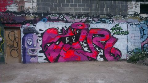 Graffiti - SOUR WRU x COLOR